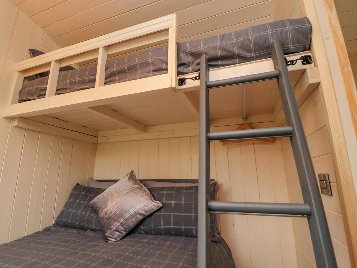 Hillcrest Shepherds Hut Preston  Bagian luar foto