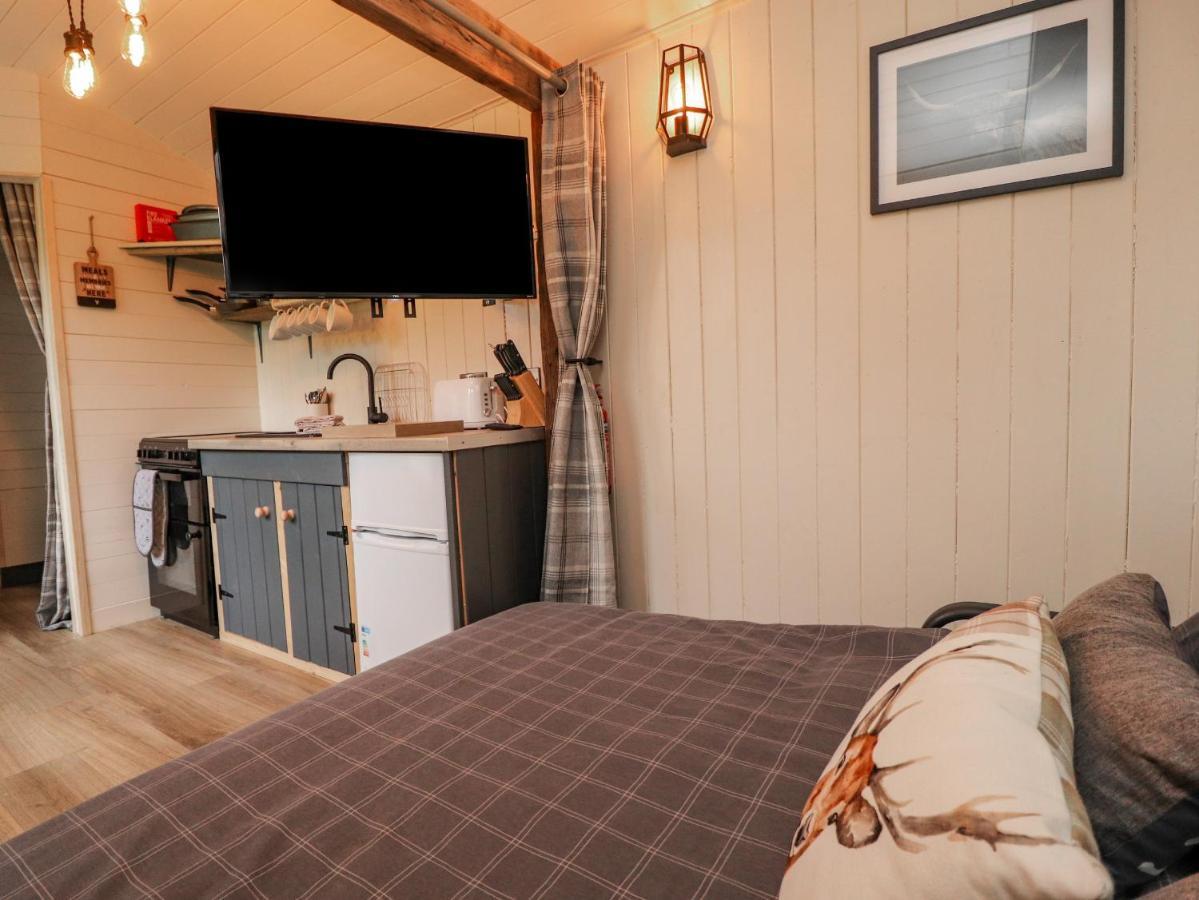 Hillcrest Shepherds Hut Preston  Bagian luar foto